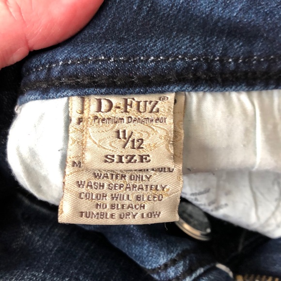 NWOT Jean capris - Picture 5 of 5